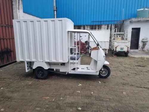 SN Solar Energy E-Loader Rickshaw Upto 700 Kg Closed Body